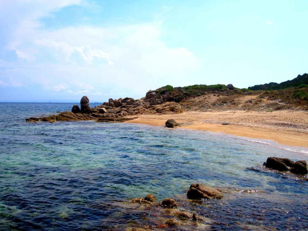 Brise Marine Hotel Бонифачо Екстериор снимка